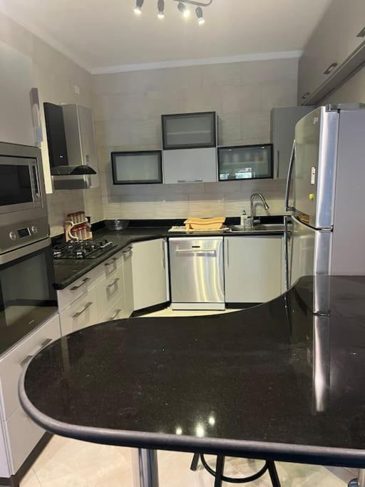 Stylish 2br In Downtown Rehab Near Malls Daire