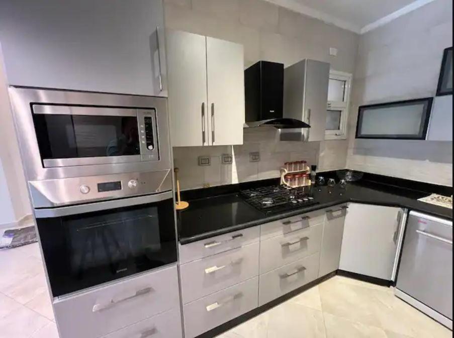 Stylish 2br In Downtown Rehab Near Malls Daire