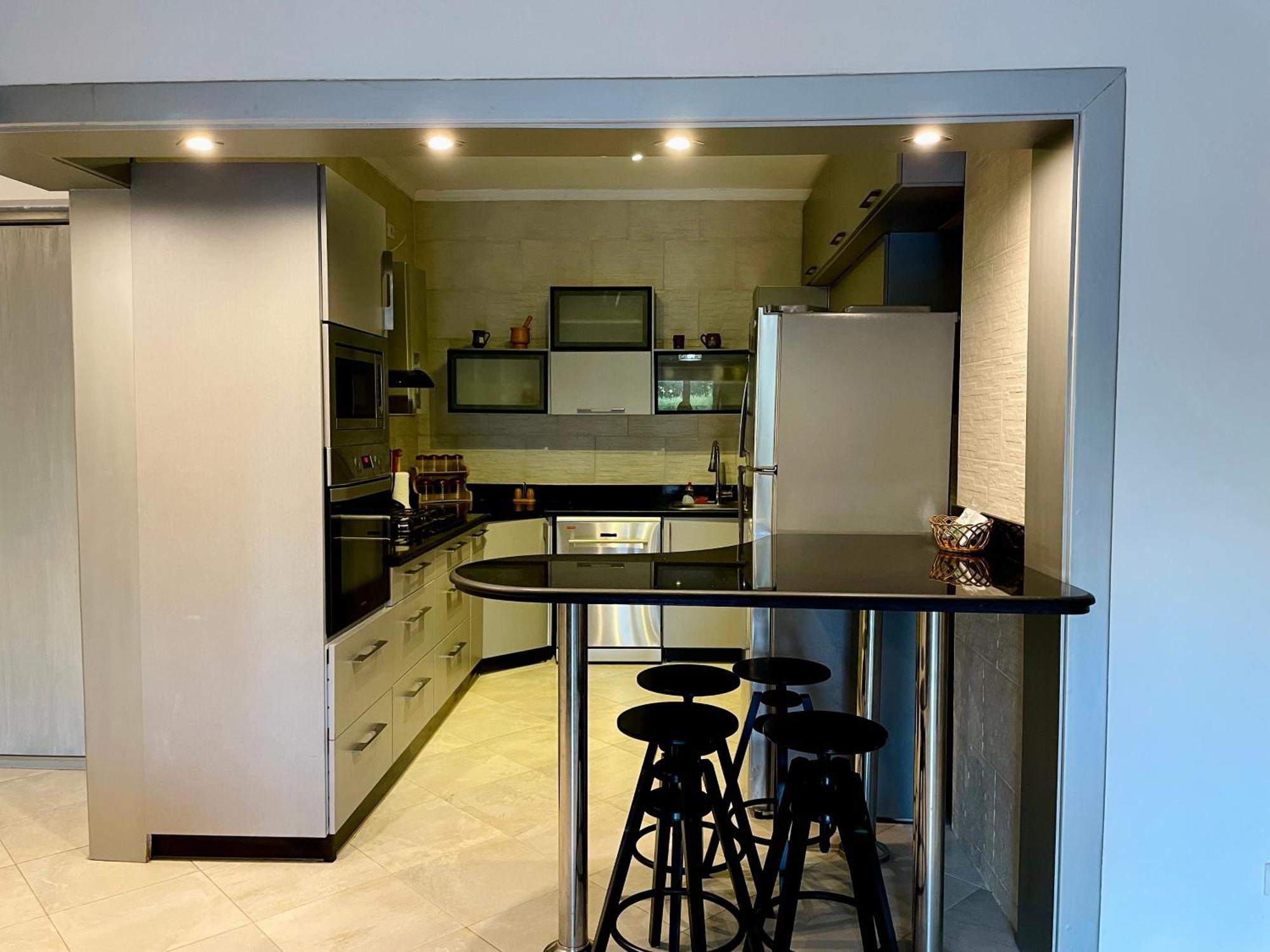 Daire Stylish 2br In Downtown Rehab Near Malls Kahire
